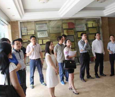 香港貿(mào)發(fā)局領(lǐng)導一行考察仙客來公司