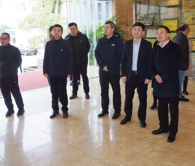 新華社中國經濟信息社領導蒞臨仙客來公司調研